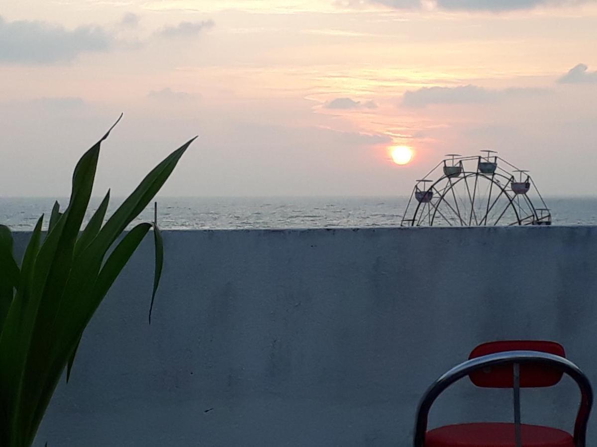 Kolam Elliots Beach Chennai Dış mekan fotoğraf